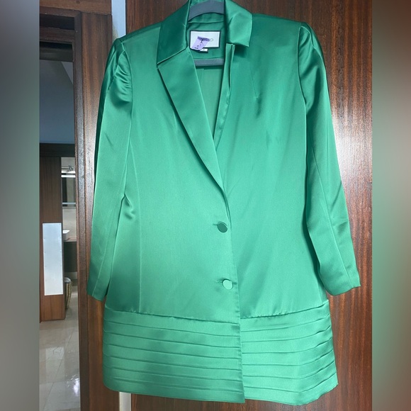 Alexis Oskari Blazer Dress - Picture 7 of 8